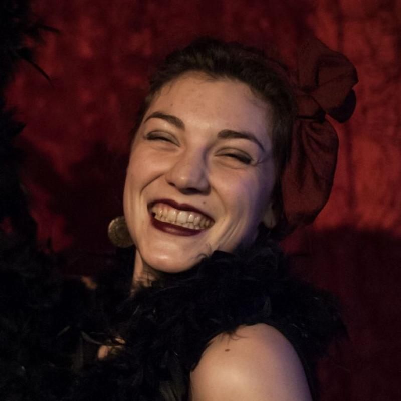 Clémentine MARTIN, Adore s'amuser. La nuit, le jour,...