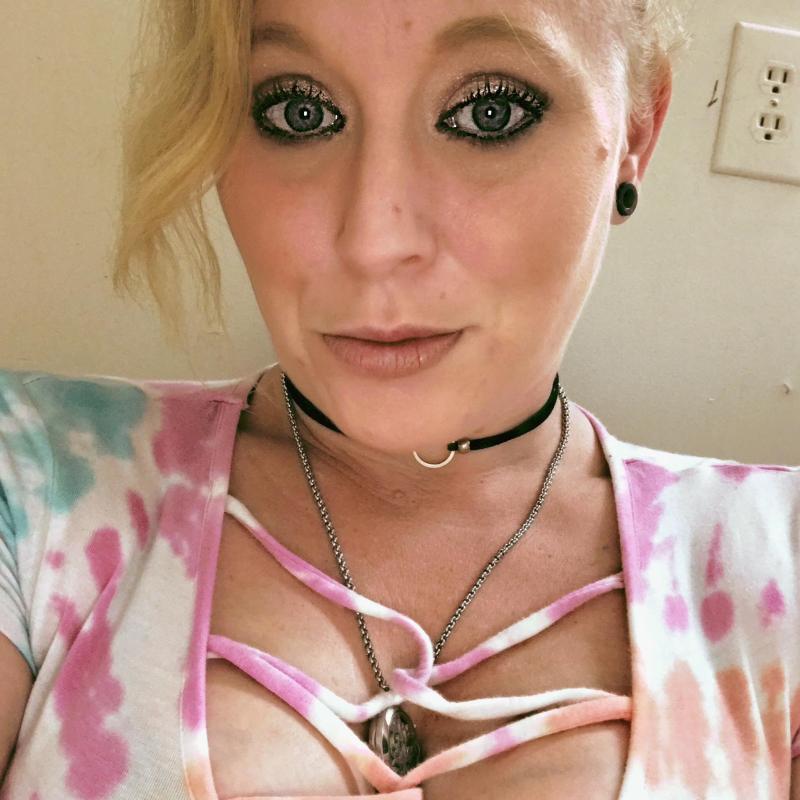 Dani Mobley (Dani), Short, fireball, and a mother...